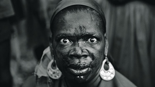 A religiosidade do povo haitiano em exposição fotográfica de Christian Cravo
